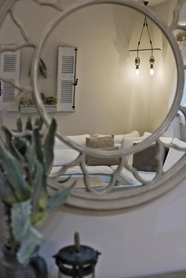 Stylish Apartment At Pagrati Athen Exterior foto